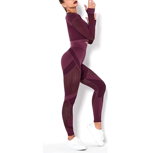 Conjunto de Yoga Borgoña para Mujer, 2 Piezas, Top de Manga Larga con Malla Acanalada, Leggings de Cintura Alta, Ropa Deportiva para Gimnasio y Fitness - Product Image 4