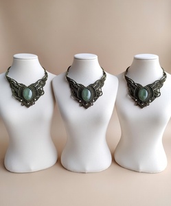 Collar de mariposa de macramé de acero inoxidable verde natural con gema ovalada, joyería tribal llamativa, hecho a mano, minimalista - Product Image 1