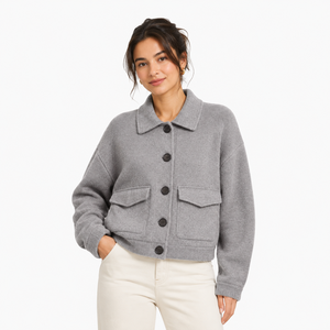 Veste d'hiver en tricot gris pour femme, col rabattu, boutons sur le devant, manches longues, cardigan décontracté de coupe régulière avec poches plaquées - Product Image 1
