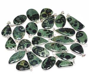 <b>Star</b> Galaxy Gemstone Crystal Gold Plated Handmade Bezel Setting Pendant Necklace for Women at Best Price - Product Image 3