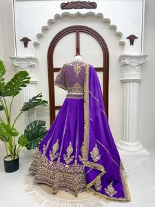 Conjunto de Lehenga Choli Bordado en Morado, Traje de Boda Pakistaní de Bollywood para Mujer, Ropa para Fiestas y Festivales - Product Image 3