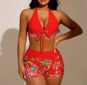 Ensemble bikini imprimé floral rouge pour femmes, col halter, short à nouer sur le devant, maillot de bain extensible, vêtements de plage - Product Image 3