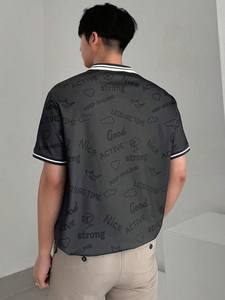 Polo de Verano para Hombre con Estampado de Letras y Geométrico en Bloques de Color - Product Image 2