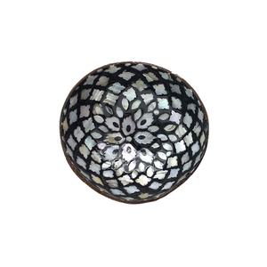 Nouveau bol en noix de coco fait main avec nacre objet décoratif souvenir pour l'exportation en vrac - Product Image 5