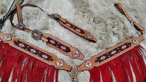 Croix rouge perlée frange cheval Tack ensemble complet tête poitrine plaque en cuir véritable léger saisonnier cheval débarrasser équipements - Product Image 3