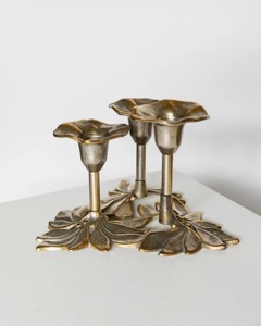 Luxury Quality Designer Flower Shape Candle Stand Metal <b>Decorative</b> Centerpiece Perfect For Dining <b>Table</b> <b>Decor</b> And Gifting - Product Image 6