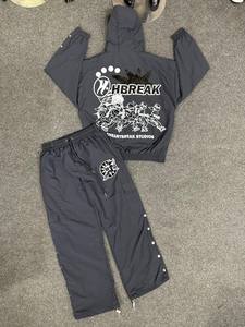 เสื้อกันลมปี 2025 สกรีนโลโก้ได้ กันน้ำ น้ำหนักเบา ผลิตจากโพลีเอสเตอร์และไนลอน สำหรับผู้ชาย ชุดวอร์ม เสื้อกันลมสำหรับกิจกรรมกลางแจ้ง - Product Image 5