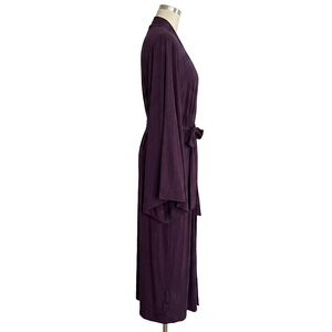 Robe kimono musulmane personnalisée avec logo, légère, ouverte sur le devant, col en V, longueur intégrale, fermeture à cordon, abaya de luxe écologique à séchage rapide - Product Image 2