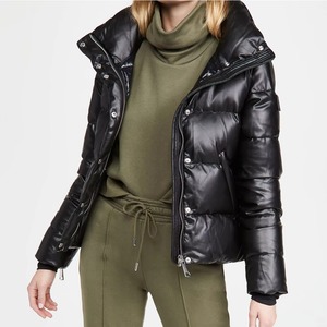Veste matelassée noire pour femme, col montant, manches longues, vêtement d'hiver, couleur unie, matière polyester, fermeture éclair, coupe classique - Product Image 3