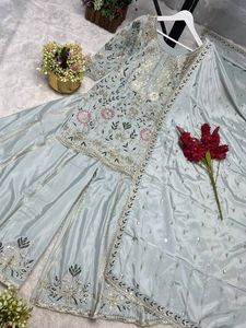 Elegant Women's <b>Light</b> GREY CREPE SILK Suit Set With Floral Embroidery Full Length REGULAR Fit Long Sleeve WEDDING Wear - Product Image 3