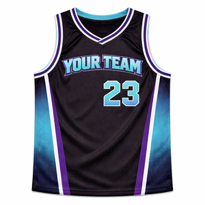 เสื้อฟุตบอลแบบกำหนดเองสำหรับทีมและลีก แห้งเร็ว ระบายอากาศได้ดี ผลิตจากผ้าโพลีเอสเตอร์ 100% สกรีนชื่อและหมายเลขผู้เล่นแบบซับลิเมชั่น - Product Image 4