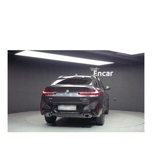 BMW X4 XDrive20i M Sport 2023 con Caja de Cambios Automática, Volante a la Izquierda y Cámara Trasera, 30,282 km - Product Image 4