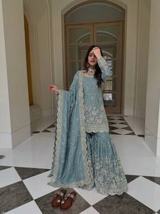 Traje Anarkali de seda bordado en color verde azulado para mujer, estilo tradicional indio pakistaní, largo hasta el suelo, para bodas, corte holgado. - Product Image 2