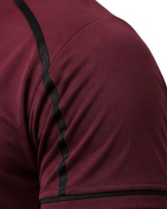 T-shirt de sport de compression pour homme, couleur bordeaux, personnalisé par le fabricant, séchage rapide, respirant, pour la course à pied, la gym, la remise en forme, en polyester, vêtements de sport - Product Image 3