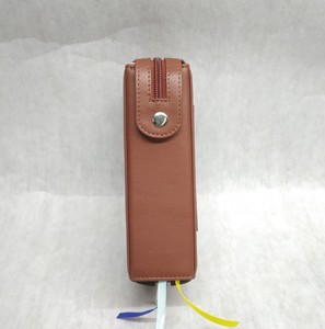 Funda de Cuero para Biblia con Bolsillo Transparente para Fotos, Cierre de Cremallera y Botón, Resistente a Daños, Precio al por Mayor - Product Image 3