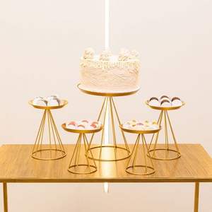 Soporte decorativo, base elevada para mesa de buffet, expositor moderno para catering, soporte para postres con estructura metálica, expositor de buffet de alta gama - Product Image 3