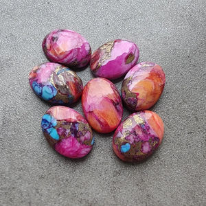 Pierre précieuse ovale calibrée en turquoise d'huître épineuse rose naturelle |   Cabochon poli - Product Image 3