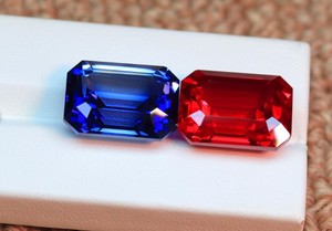 พลอยแซฟไฟร์สีน้ำเงินและทับทิมสังเคราะห์ขนาด 9x7 มม. ทรงเหลี่ยม - พลอยแซฟไฟร์สีน้ำเงินและทับทิมสังเคราะห์ทรงมรกตสำหรับทำเครื่องประดับ - Product Image 4