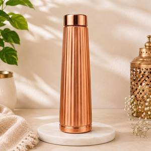Botella de Hidratación Tradicional de Cobre Puro Hecha a Mano, Reutilizable, a Prueba de Fugas, Apta para Lavavajillas, Ecológica, para Uso Diario en la Oficina - Product Image 5