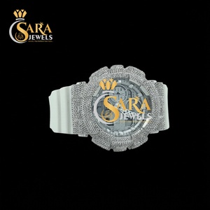 Reloj de Diamantes Moissanite de Alta Gama para Hombre con Correa de Goma Azul, Diseño Personalizado con Incrustaciones de Diamantes, Disponible para Exportación - Product Image 1