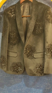 เสื้อทักซิโด้ผู้ชายแบบสั่งตัด ตกแต่งด้วยลูกปัดไหม ปักเลื่อม งานฝีมือชั้นสูง สำหรับงานแต่งงานและงานเลี้ยง - Product Image 6