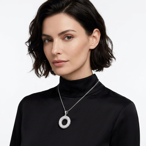 Collier pendentif cercle en argent 925 pavé de diamants, taille brillant rond, luxe unisexe, pour usage quotidien - Product Image 4