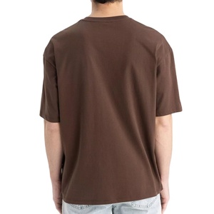 Camiseta deportiva informal para hombre, hecha a medida en fábrica, de alta calidad, 100% algodón, para gimnasio y fitness, de corte ajustado. - Product Image 3