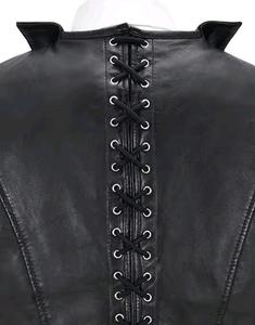 Chaleco de cuero para hombre de estilo tradicional, con una apariencia cómoda, resistente y elegante, perfecto para todo tipo de condiciones de conducción. - Product Image 4