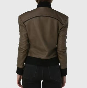 Veste bomber en cuir pour femme de haute qualité, design élégant, logo personnalisé, col montant, respirante, veste d'hiver - Product Image 4