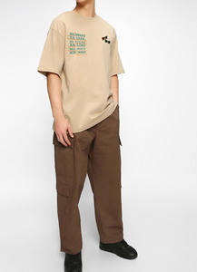 เสื้อยืดพิมพ์ลาย DTF พรีเมียมสำหรับผู้ชาย เสื้อยืดผ้าฝ้ายลายกราฟิกสั่งทำได้ ผู้ผลิตจำนวนมาก เนื้อผ้าระบายอากาศและนุ่มสบาย รับผลิตแบบ OEM และ ODM - Product Image 5