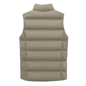 Gilet matelassé court imperméable décontracté pour homme, design unique, vente en gros - Mélange de coton, fabriqué au Pakistan - Product Image 3
