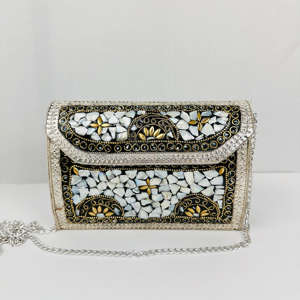 Bolso de Mano Moderno con Cuentas de Aluminio Chapado en Oro Pulido, Mosaico Hecho a Mano, Accesorio de Novia Antiguo, Escultura de Lujo - Product Image 1