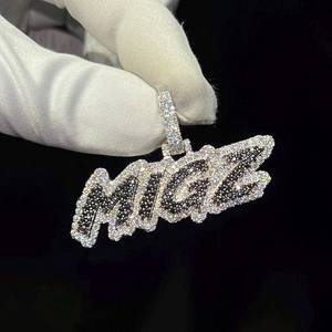 Colgante de Plata 925 Personalizado con Nombre, Joyería Hip Hop Iced Out, Micro Pavé con Diamantes de Imitación Moissanite, Colgante con Letra Personalizada para Hombres y Mujeres - Product Image 5