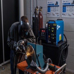 Soldadora MIG Nueva y Auténtica, Digital, con Inversor IGBT, Portátil, para Acero Inoxidable, Ideal para Proyectos de Construcción y Fabricación de Precisión - Product Image 2