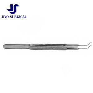 Pinzas Profesionales O'Gawa-Utrata para Capsulorrexis, Modelo GU-8765, Ejes Angulados de 3 7/8 Pulgadas, Puntas Finas y Delicadas, Texturizadas y Antideslizantes - Product Image 2