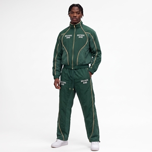 Ensemble survêtement homme vert olive et noir avec coupe-vent à panneaux incurvés et bordures blanches, pantalon de jogging, tenue streetwear 2 pièces, ensemble sportswear - Product Image 2