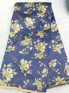 Tela de Seda de Primera Calidad para Impresión Digital con Diseño Artístico Intrincado, Material Ligero de Alta Calidad de 45 GSM para Vestidos de Moda - Product Image 6