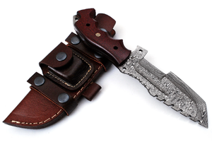 Cuchillo de acero de Damasco hecho a mano con hoja dentada y mango de micarta, cuchillo EDC para exteriores. - Product Image 4