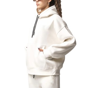 Nuevo Conjunto Deportivo Elegante para Mujer, Top Corto con Capucha y Pantalones Jogger, Logotipo Personalizado, 2 Piezas, Ropa Deportiva - Product Image 3