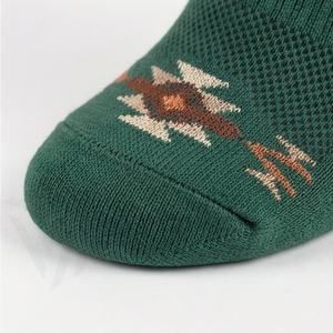 Calcetines de lana merino para senderismo de verano para hombre, ligeros, transpirables, que absorben la humedad, para trekking, senderismo al aire libre, secos, color personalizado - Product Image 6