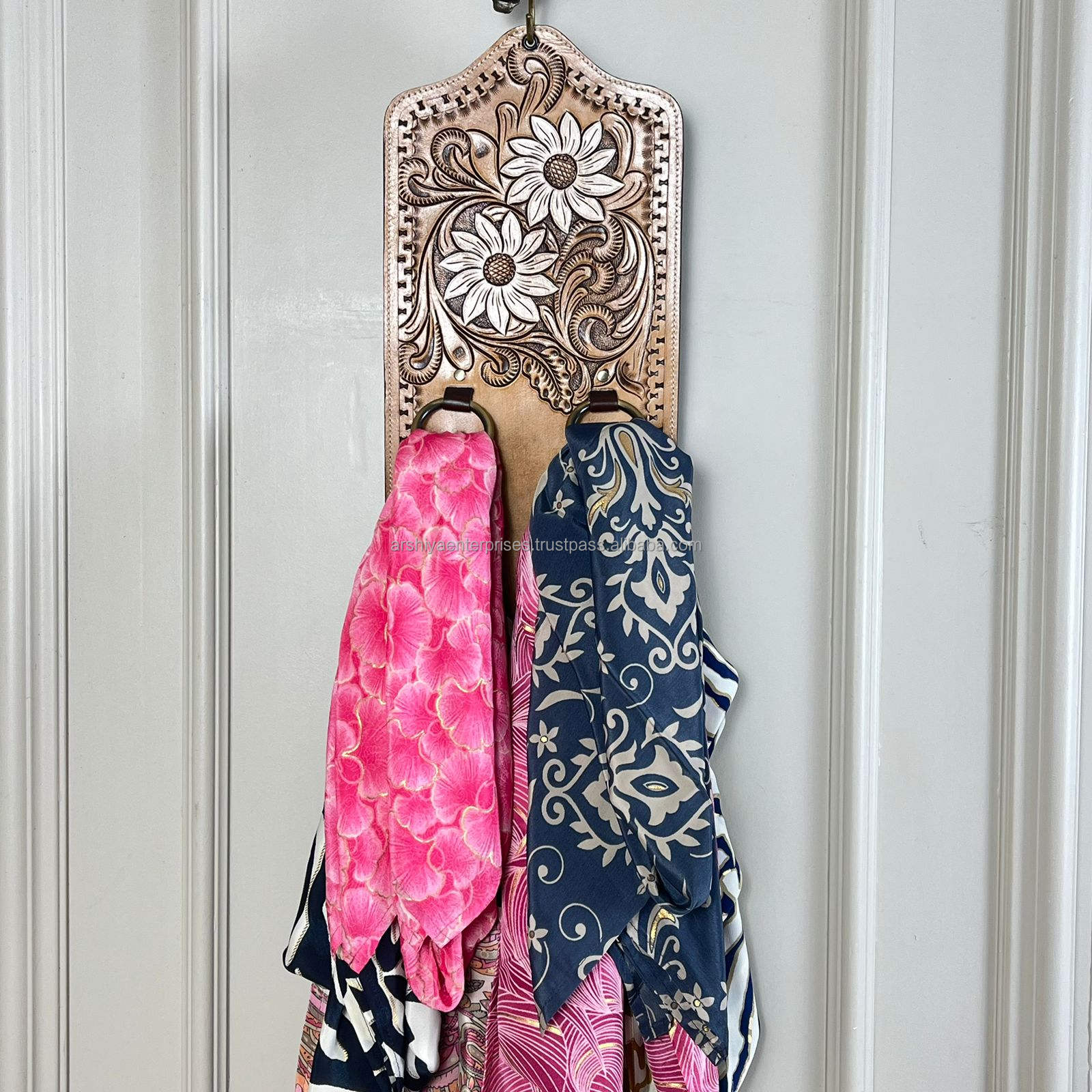 สีน้ำตาล