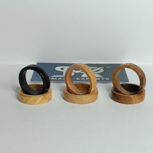 Bagues en bois authentiques faites à la main, anneaux en bois massif naturel, finition lisse, bijoux unisexes, fournisseur en gros - Product Image 2