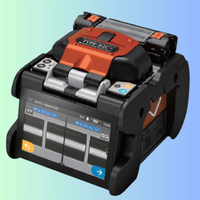 Épisseuse à Fusion de Fibres Optiques T82C+ du Fabricant Japonais Original, Épissage Rapide en 7s, Durée de Vie de l'Épissure de 5000 Épissures, Batterie 6400mAh