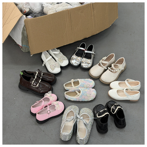 Chaussures Mary Jane coréennes populaires en gros pour enfants, chaussures d'école en stock, livraison aléatoire de chaussures de princesse pour enfants assorties - Product Image 1