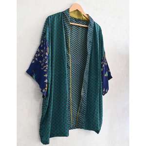 Kimono corto de seda india hecho a mano para mujer, bata estampada, ropa de dormir, ropa de estar por casa - Product Image 2