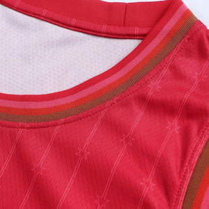 Prix de gros, uniforme de basket-ball personnalisé, nouveau design, uniforme de basket-ball imprimé et sublimé à vendre - Product Image 4