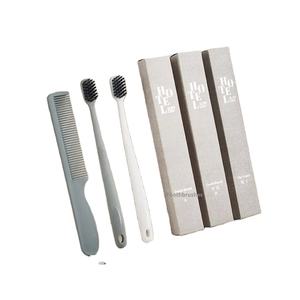 Ensemble d'articles de toilette jetables de luxe écologiques et personnalisables pour hôtels 5 étoiles, emballage sur mesure pour usage domestique et spa - Product Image 1