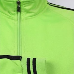 Ensembles de survêtements vert néon pour hommes : vestes zippées à col montant et pantalons de jogging noirs – Sportifs, tricotés en polyester respirant pour l'automne - Product Image 6