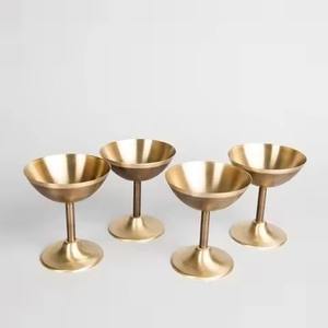 Tazón de metal de última tendencia para servir postres fríos en mesas de cafeterías y restaurantes - Product Image 3