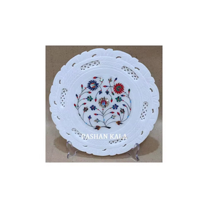 Assiette ronde en marbre blanc pur avec incrustation florale sculptée, design unique, pour la décoration de la maison et de la cuisine. - Product Image 1